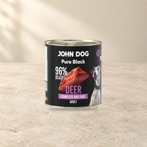 Puszka karmy mokrej John Dog Jeleń Pure Black 800 g na jasnym tle
