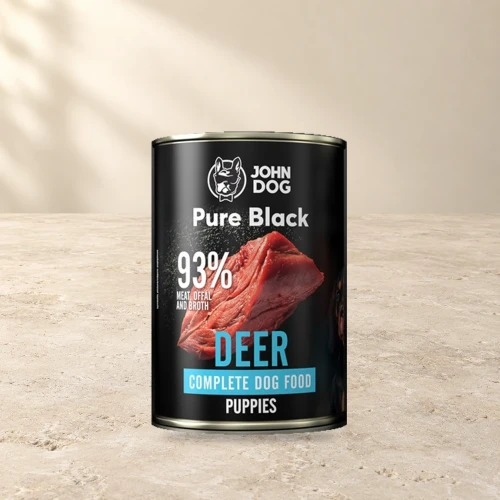 Puszka karmy mokrej John Dog Jeleń Pure Black Junior 400 g na jasnym tle