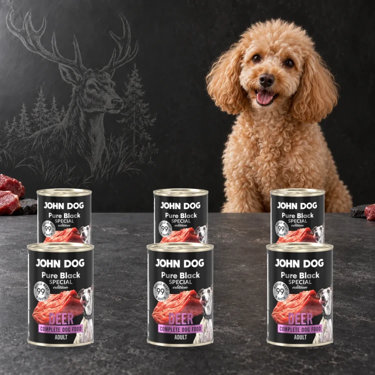Zestaw 6 puszek karmy mokrej John Dog Jeleń Special Edition po 400 g obok psa