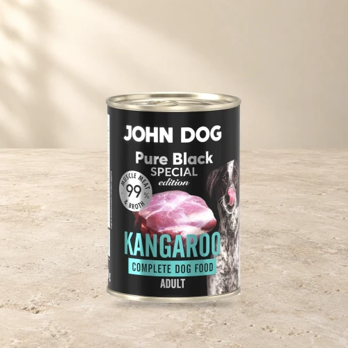 Puszka karmy mokrej John Dog Kangur Special Edition 400 g na jasnym tle