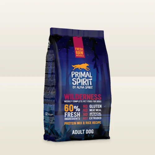 Worek karmy półwilgotnej Primal Spirit Wilderness 1 kg na jasnym tle.