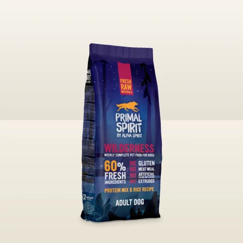 Worek karmy półwilgotnej Primal Spirit Wilderness 12 kg na jasnym tle.