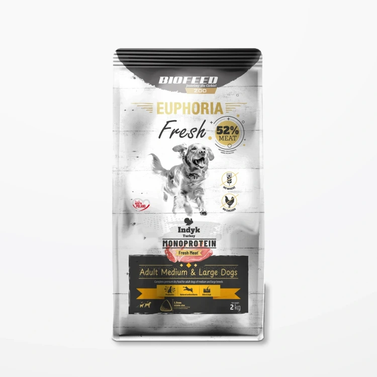 Worek 2 kg karmy Euphoria Fresh z indykiem dla dorosłych psów średnich i dużych ras na jasnym tle.