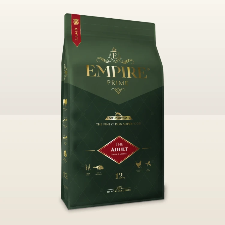 Worek karmy EMPIRE Prime Adult dla małych i średnich psów 12 kg na jasnym tle