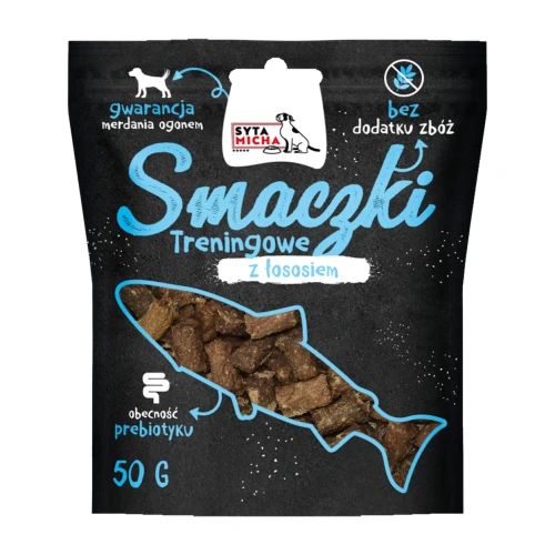 Saszetka smaczków treningowych Syta Micha z łososiem 50 g na białym tle.